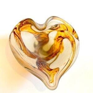 Art glass heart shaped dish